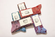 Load image into Gallery viewer, CROCUS SPECKLE SOCKS
